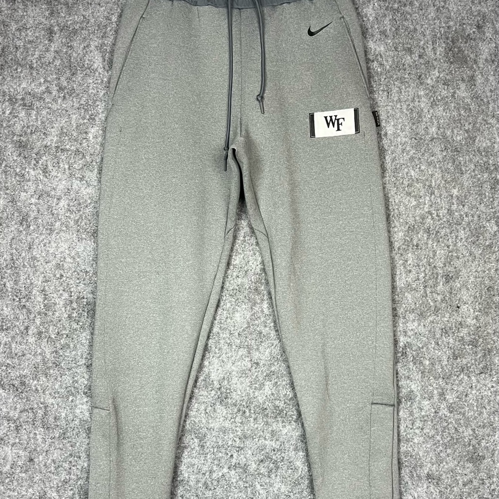 Nike Sweatpants On Field Engineered WF Size Medium Gray